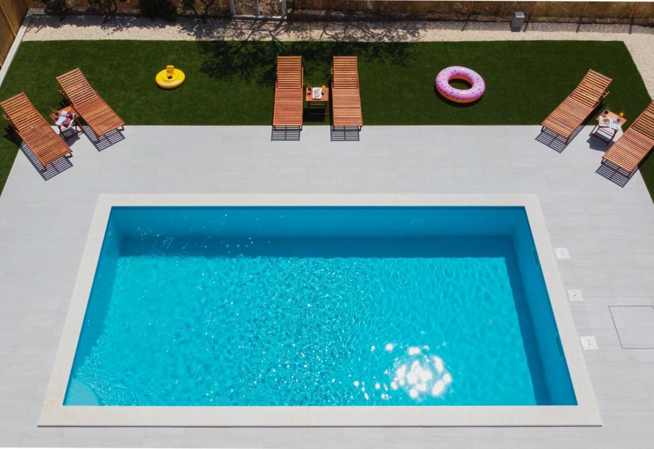 Apartments Brkic Lozovac Bagian luar foto