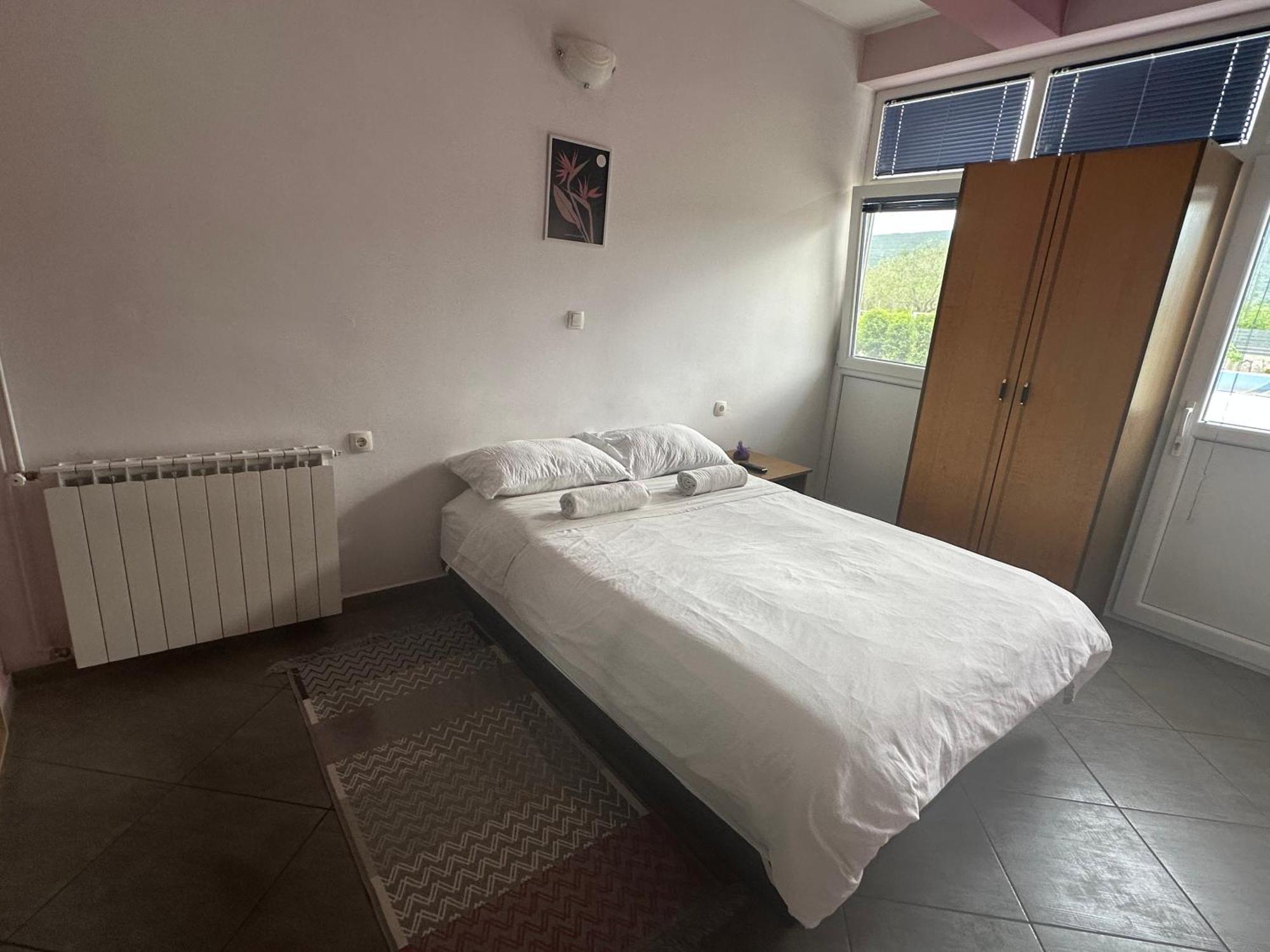 Apartments Brkic Lozovac Bagian luar foto