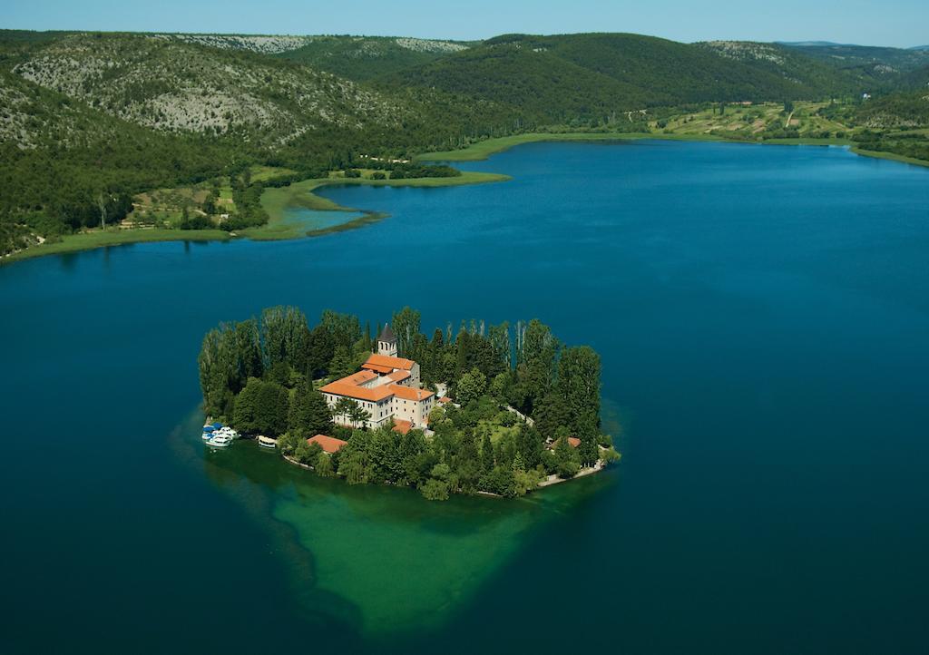Apartments Brkic Lozovac Bagian luar foto